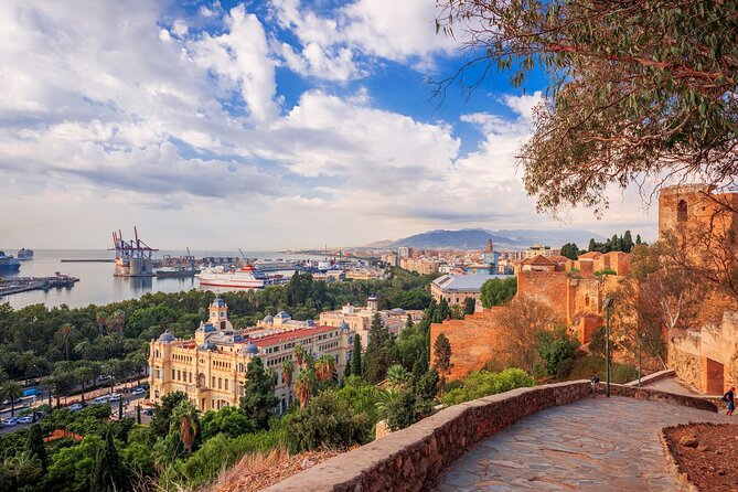 3 Hours Private Guided Tour in Spain with skip the line access - Stop 5: Generalife gardens and fountains for the finishing touch