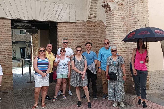 Albaicín and Sacromonte Walking Tour and Flamenco Show - Key Points to Know Before You Go
