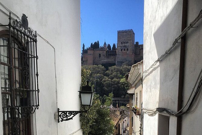 Albayzin and Sacromonte Guided Walking Tour in Granada - Sacromonte: cobbles, cave homes, and Roma culture beyond the brochure