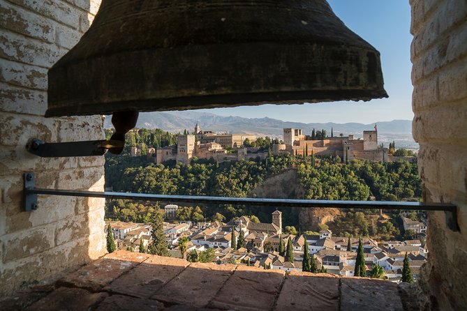 Alhambra and Albaicin Private Tour with official Guide - Casa Morisca de Horno de Oro: A Small Nasrid House
