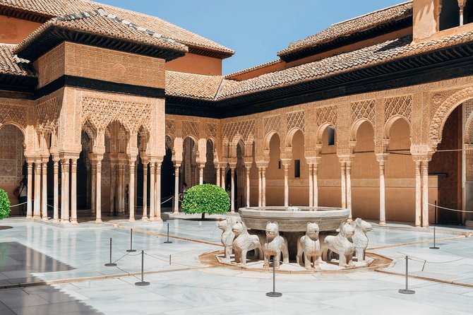 Alhambra and Albaycin Private Tour - Mirador de San Nicolás: famous view, with the right context