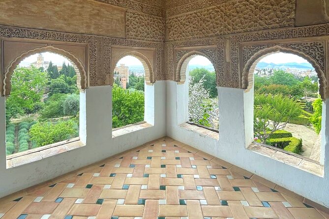 Alhambra and Nasrid Palaces Guided Tour with Tickets - The Alhambra you’re actually visiting (not just a fortress)