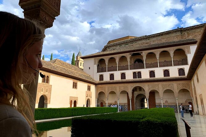 Alhambra and Nasrid Palaces Guided Tour with Tickets - Before you go: ID, shoes, and the Nasrid Palaces rules