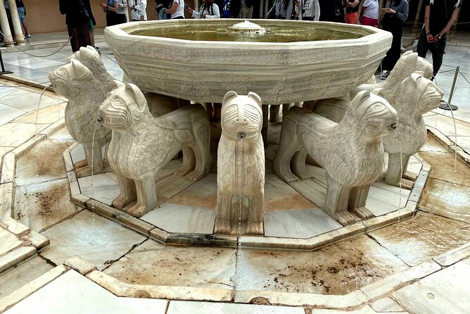 Alhambra and Nasrid Palaces Guided Tour with Tickets - Skip-the-line entry plus reserved tickets when Alhambra sells out