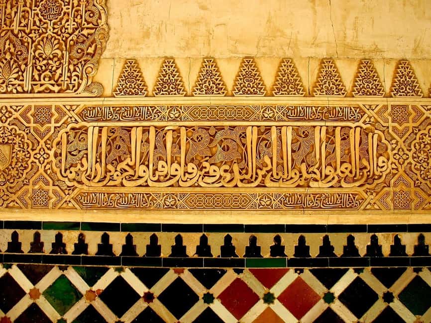 Alhambra: complete private tour with official tour guide and tickets - Price and value: what $168 per person buys you