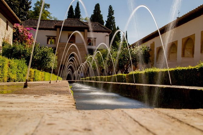 Alhambra daytime visit (8 people) - Why this Alhambra tour feels different (and worth the money)