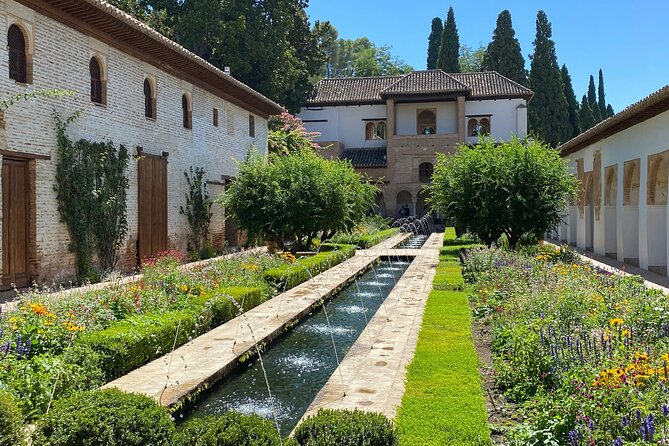 Alhambra Gardens, Generalife and Alcazaba Tickets & Local Guide - Key Highlights at a Glance