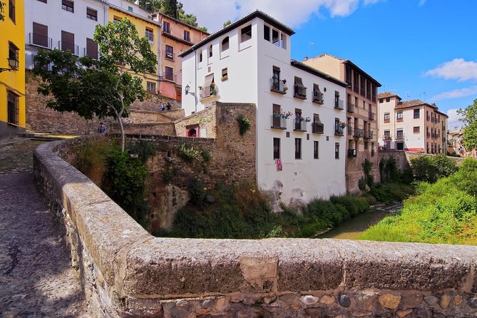Alhambra&Generalife, Albaicín & Sacromonte Private Tour - Albaicín on foot: the city behind the palace