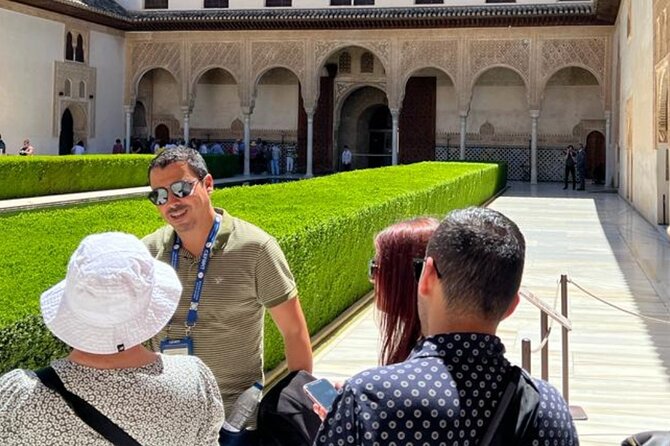 Alhambra, Nasrid Palaces, Generalife & Alcazaba Private Tour - Skip-the-line Alhambra access, but make it count