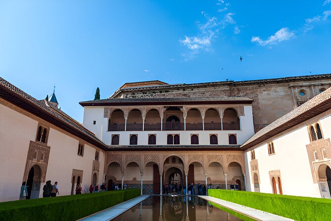 Alhambra, Nasrid Palaces & Generalife Reserved Access Tour - Palace of Carlos V: The Renaissance Contrast You Can’t Miss
