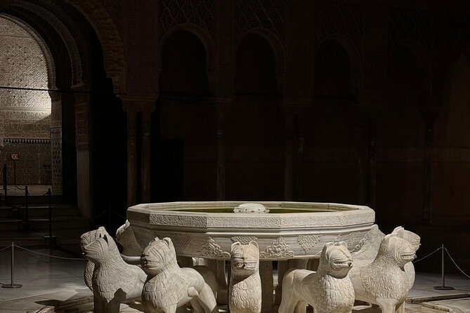 Alhambra Night Tour with tickets included Nasrid Palaces - Moonlight Nasrid Palaces: the “why” behind this night format