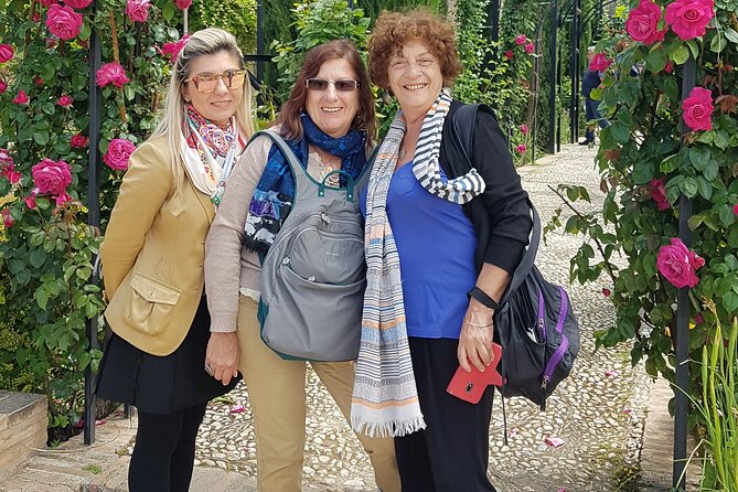 Alhambra Official Private Guide (if you have your entrance to the alhambra) - Price and value: what $385.28 per group really means