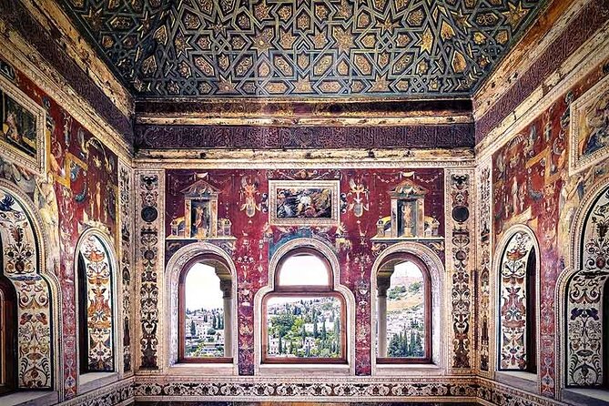 Alhambra Private Tour and Skip the Line Ticket and Official Guide - How Comares and Charles V fit into your Alhambra walk