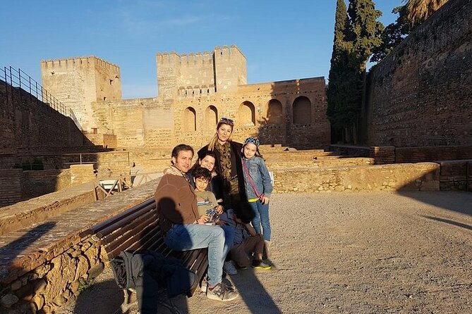 Alhambra : Private Tour for Families - Meeting Point and Getting There Smoothly (Start Less, Worry Less)