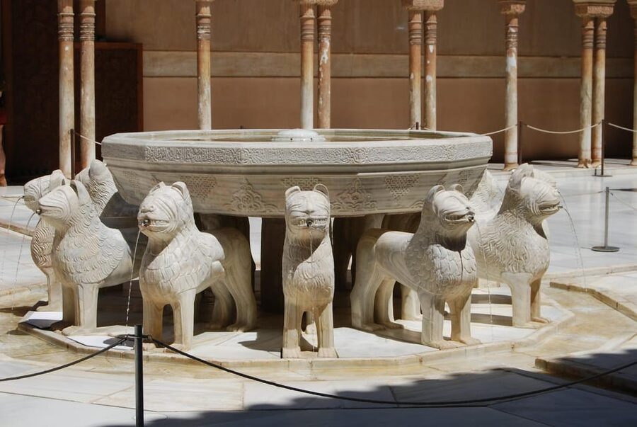 Alhambra Private Tour: Nasrid Palaces, Alcazaba & Generalife - Private guide energy and language options that actually help