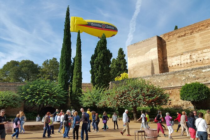 Alhambra private tour with tickets - How to plan your day in Granada around 3 hours at Alhambra