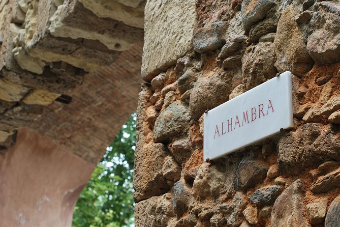 Alhambra Skip-the-Line Guided Tour - Stop 4: Generalife Gardens (About 40 Minutes of Calmer Space)