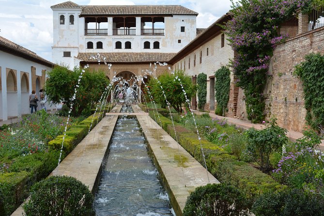 Alhambra: Skip-the-Line to Nasrid Palaces & Generalife - Practical Tips to Get the Most Out of This Alhambra Slot