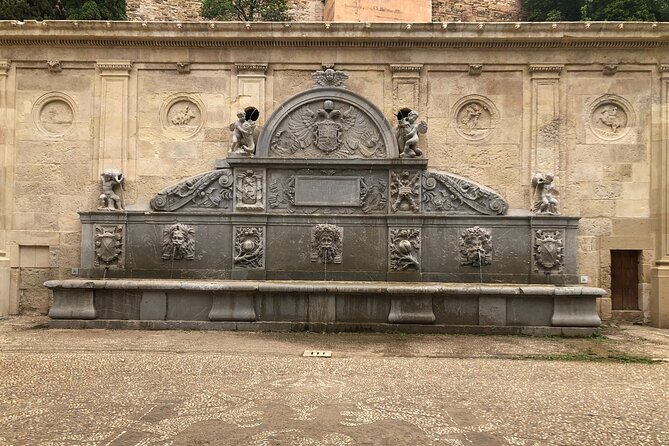 Alhambra Surroundings Guided Tour - Santa María de la Alhambra: The Reconquest Layer You’ll Notice