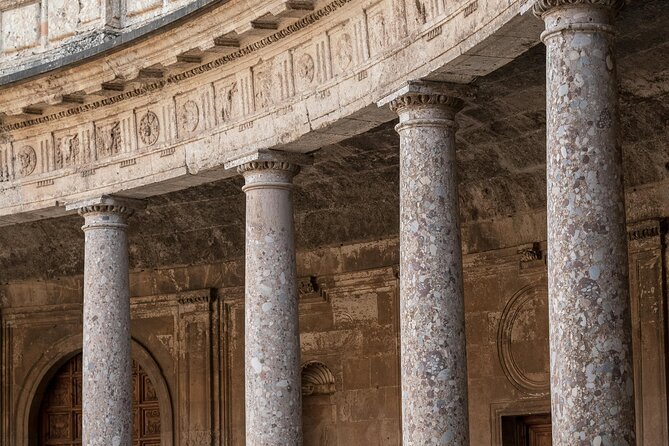 Alhambra Surroundings Guided Tour - Group Size, Translation, and Why It Can Affect Pace