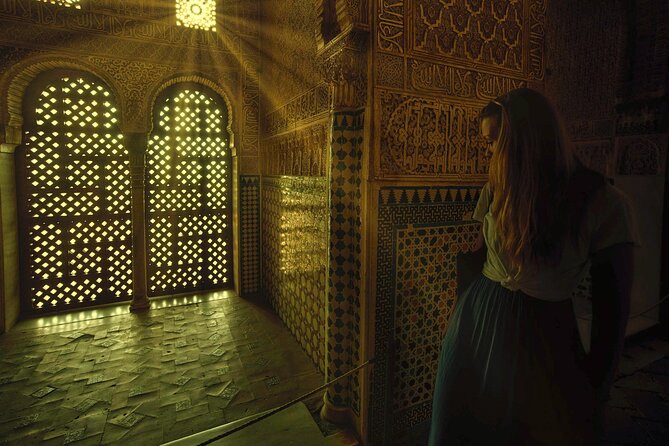 Alhambra Ticket with Audio Guide in Granada - Alcazaba and Torre de la Vela: the 360° payoff
