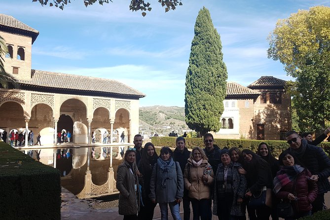 Alhambra Tour :Generalife Gardens ,Palaces and towers.Skiptheline - Should you book this Alhambra Tour with Skip-the-line?