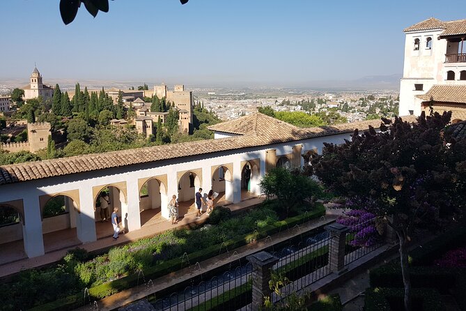 Alhambra Unique Experience: Private visit with official guide - Price and Value: What You’re Really Paying For