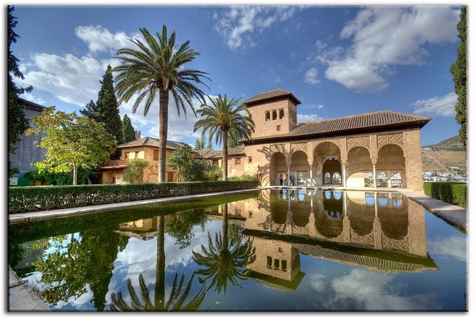 Alhambra Visit with Private Official Guide in Granada - Skip-the-line tickets and timed Nasrid Palaces entry: the real payoff