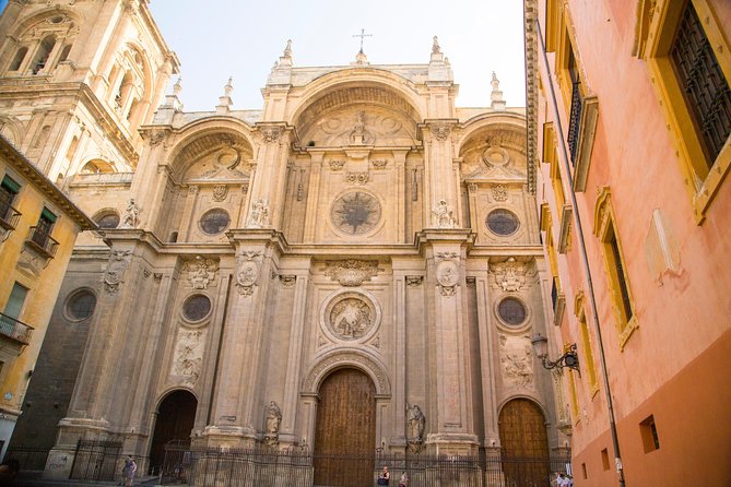 Best of Granada guided tour - Timing and Practicalities: How to Prepare for the Three-Hour Loop
