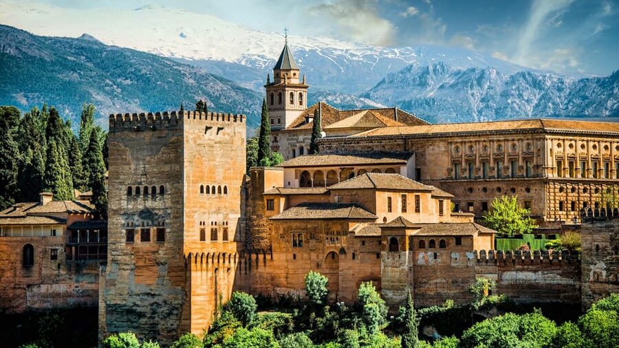 Best of Granada: Private Walking Tour with a Local - Key highlights worth planning around