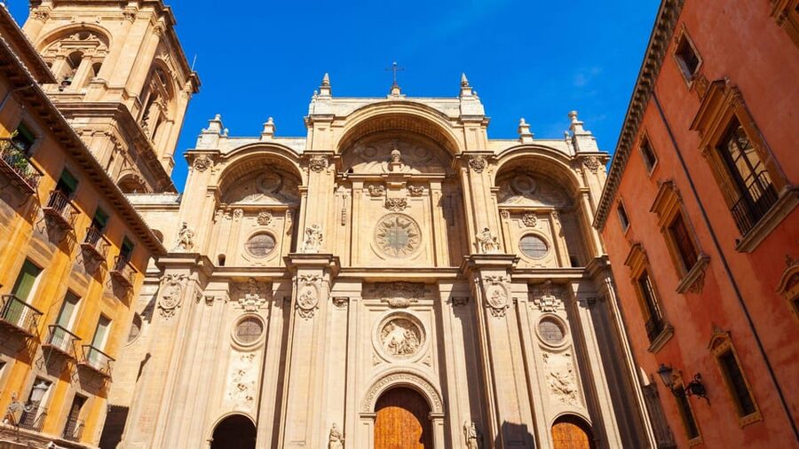 Best of Granada: Private Walking Tour with a Local - Starting at Plaza Nueva: the best way to begin a Granada walk