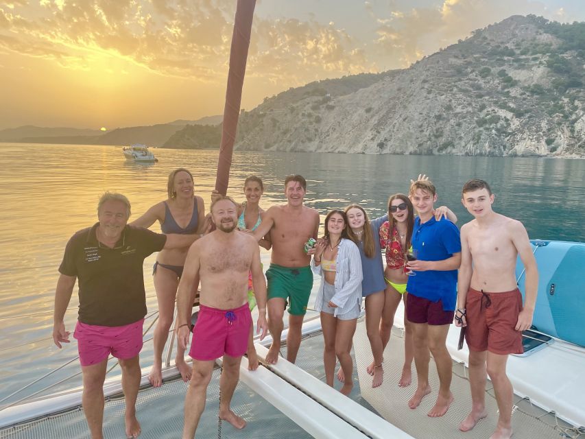Costa Tropical: Luxury Catamaran Trip with Lunch - Lunch and unlimited drinks onboard: easy, filling, and covered