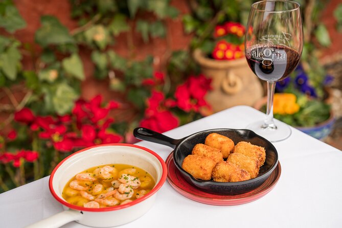 Dinner on a terrace in the Albayzin and a live flamenco show - The show rules that actually matter (silence, flash, and phone habits)