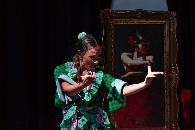 Flamenco Show in the Center of Granada - Entering La Alborea: A Central Granada Tablao With Real Focus