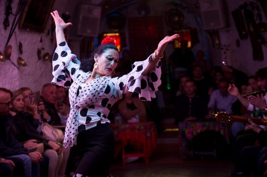 Flamenco Show: Zambra in Cuevas del Sacromonte - Why Cuevas del Sacromonte Is Such a Strong Flamenco Stage