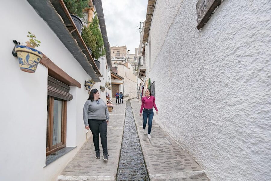 From Granada: Alpujarra Villages Guided Day Tour - Puente de Tablate and Lanjarón: the story starts with the bridge