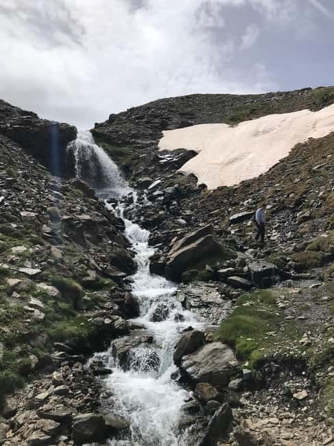 From Granada: High Sierra Nevada hiking experience - Off-the-Beaten-Path Hiking Toward Tajos del Campanario