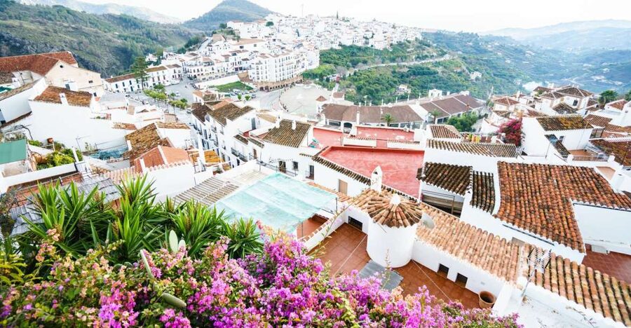 From Granada: Nerja & Frigiliana Day Trip - Frigiliana’s white streets and Mudejar quarter (your 1.5-hour window)