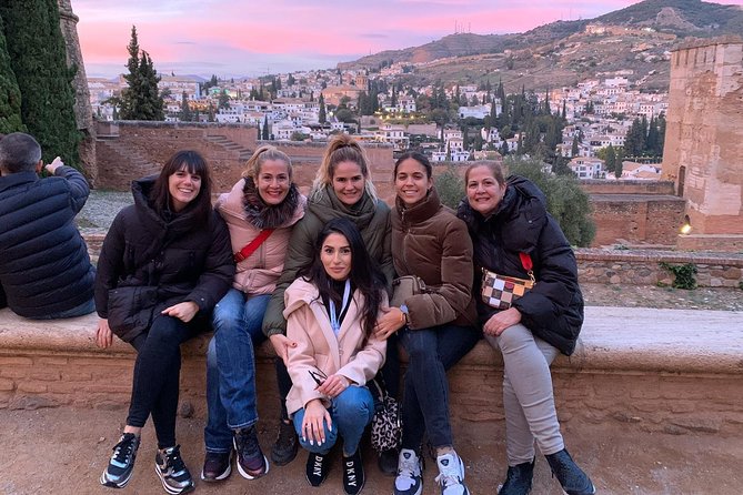 Full Alhambra tour with preferential access (SPANISH language) - Stop 2: Nasrid Palaces and the Daily-Life Details