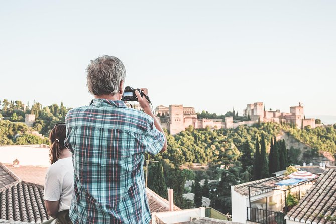 Golden Hour in Granada: Sunset Walking Tour with Play Granada - Albayzin first: the maze neighborhood that frames the Alhambra