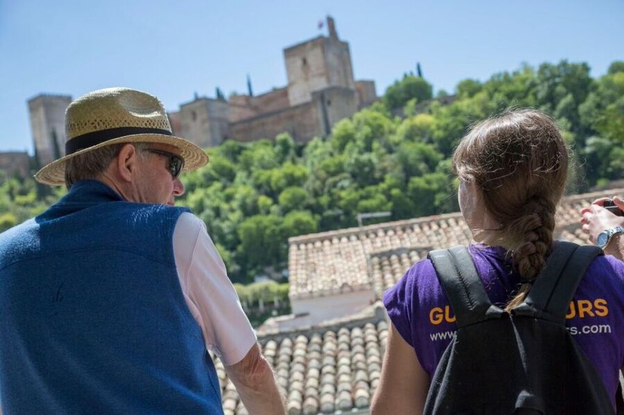 Granada: Albaicín and Sacromonte 2.5-Hour Walking Tour - The Alhambra View Moment You’ll Actually Remember