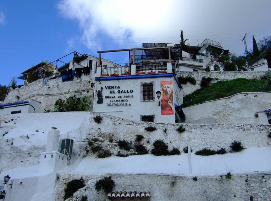 Granada: Albaicín and Sacromonte 2.5-Hour Walking Tour - Should You Book This Walk?