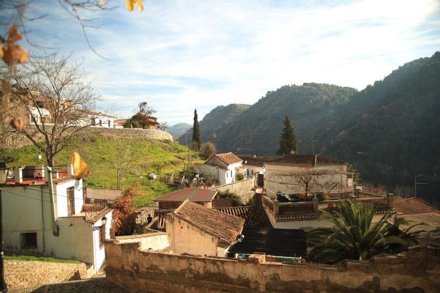 Granada: Albaicin and Sacromonte E-Bike Tour - Where the route really delivers: hidden viewpoints and local favorites