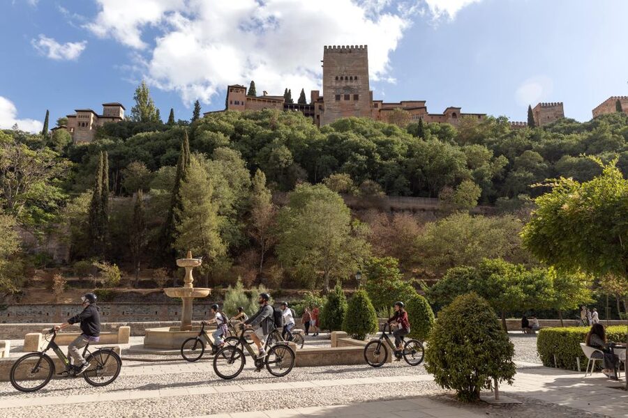 Granada: Albaicin and Sacromonte E-Bike Tour - The e-bike basics: safety briefing, helmets, and motor help