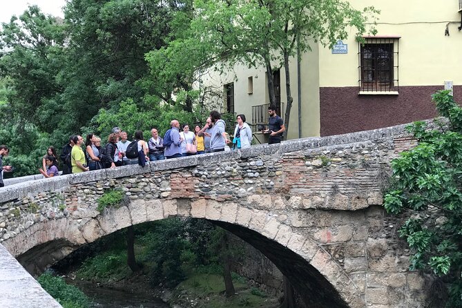 Granada: Albaicin Private tour - Pickup, Meeting Point, and the End in Albaicín