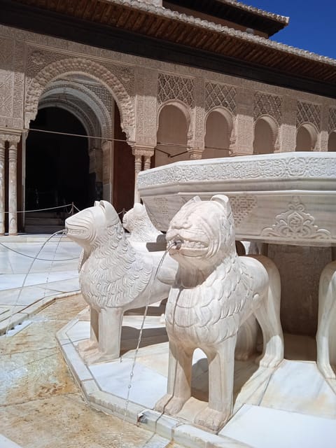 Granada: Alhambra, Alcazaba, and Nasrid Palaces Tour - El Partal: a short stop that helps your big-picture view