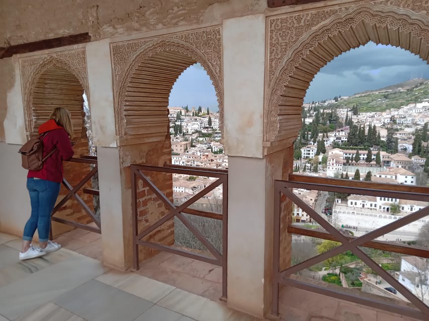 Granada: Alhambra, Alcazaba, and Nasrid Palaces Tour - Price and value: what $58 buys you in real terms