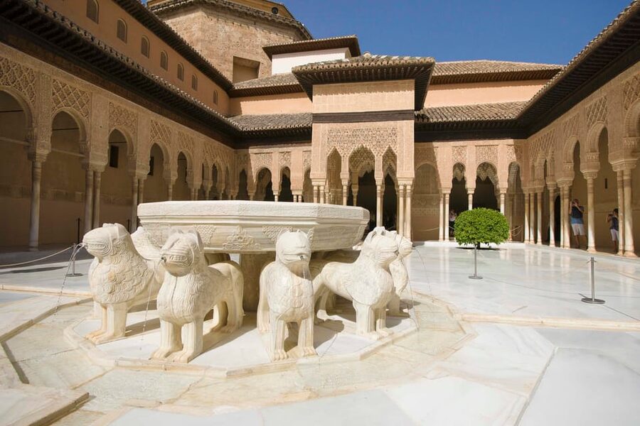 Granada: Alhambra and Albaicín Small Group Tour - Generalife gardens: why the waterworks and sightlines matter