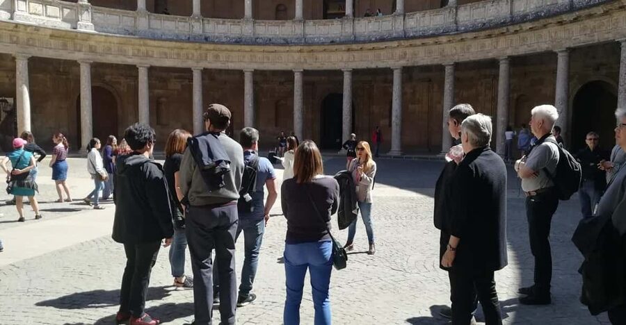 Granada: Alhambra and Albaicín Small Group Tour - Palace of Charles V: a brief contrast that prevents timeline confusion
