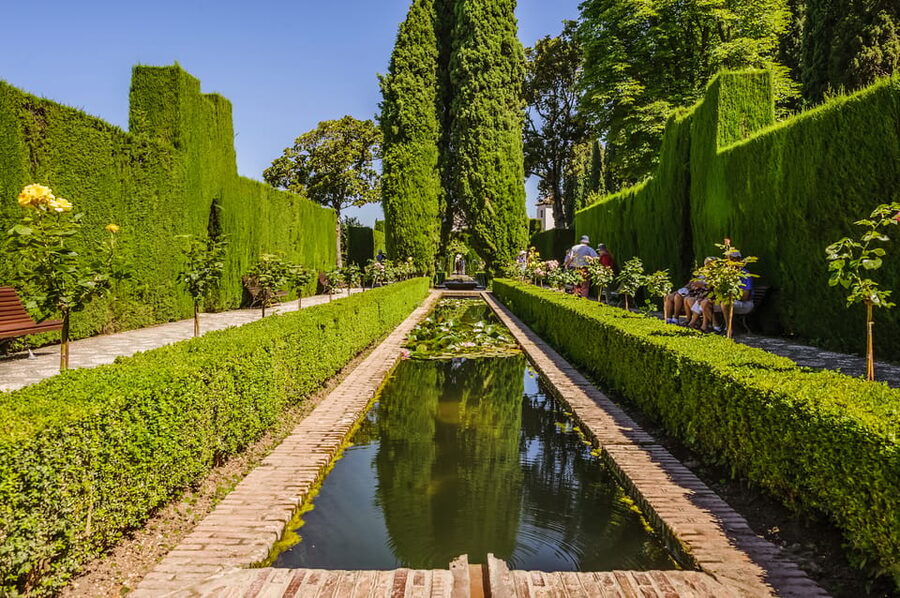 Granada: Alhambra and Nasrid Palaces Entry Ticket - Palace of Charles V and the Mosque Baths: more than one architectural chapter